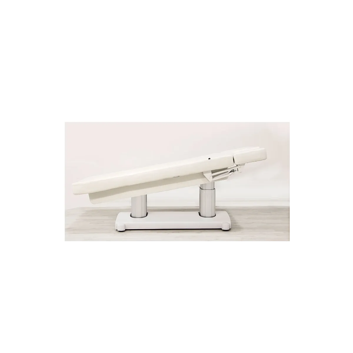 TABLE SPA HAUT DE GAMME "TENSOR" 4 MOTEURS