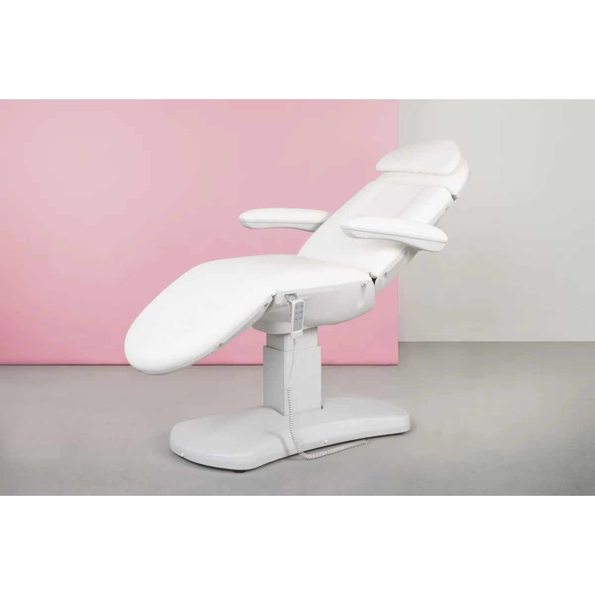 Table de soin haut de gamme  minimaliste équipée de 4 moteurs VOME SMART